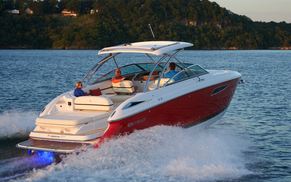 inshore yachts cobalt boat R35 golfe juan côte d'azur